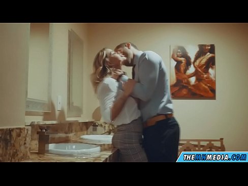 ❤️ Кога бујна русокоса ќе ве заведе во јавен тоалет Порно на порно mk.josporn-com.ru ❌